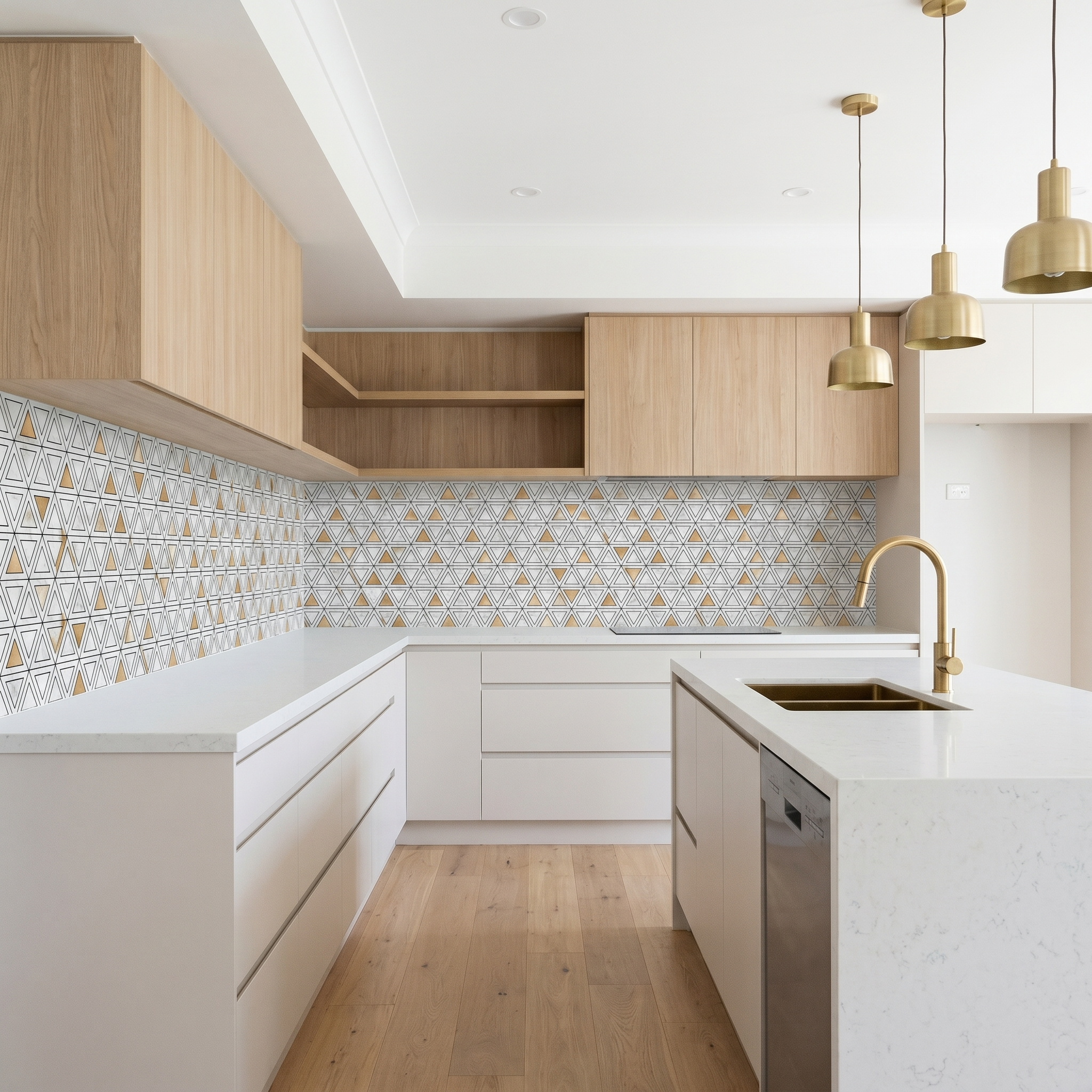 Triangle Gold Peel & Stick Splashback | 28.7×33.1 cm | Self-Adhesive Mosaic Tile